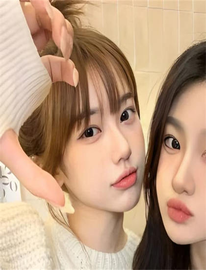 发现《微笑杀人》里程碑式的：未被注意的细节与意义